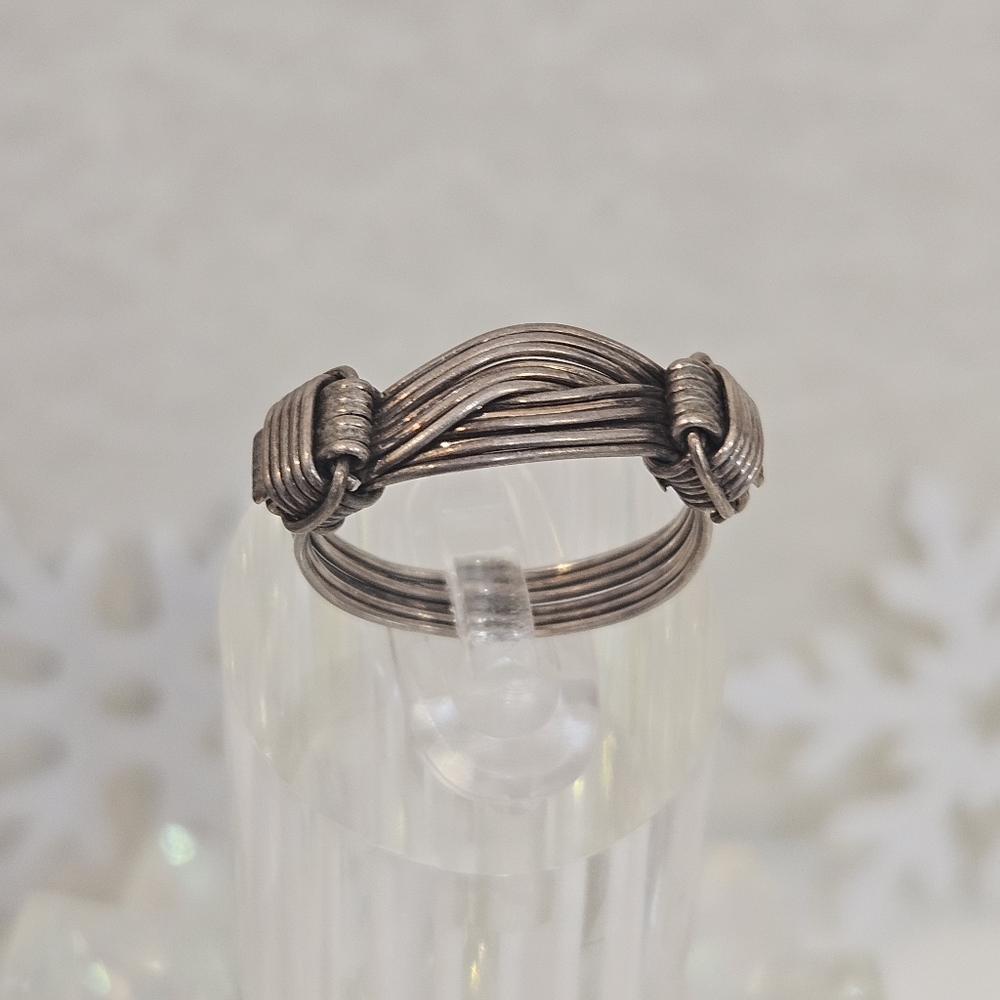 925 Gucci Double Knotted Sterling Silver Wire Ring Size 6.25 US